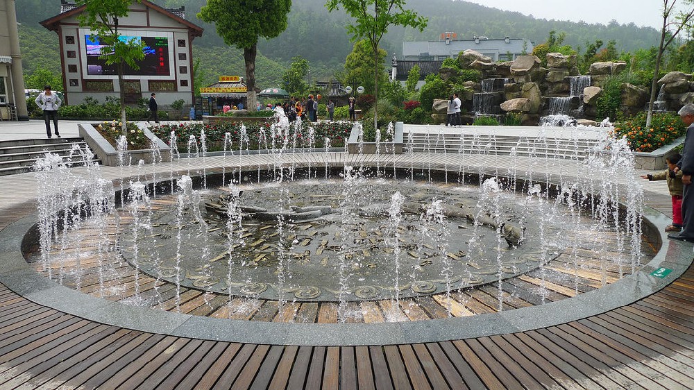 安裝噴泉水景設(shè)備時,需要注意哪些細(xì)節(jié)？